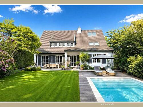 Bild 1 - Exklusives Landhaus in Meerbusch-Büderich
