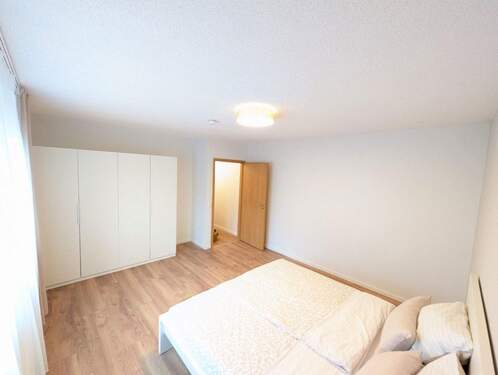 inkl. Bett und Schränke - 2 Zimmer Etagenwohnung in Kaiserslautern