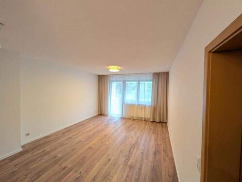 Wohn- Esszimmer - 