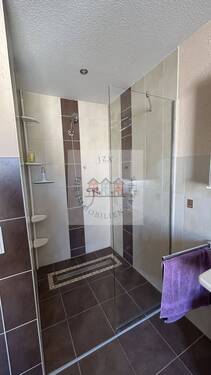 Dusche EG - 