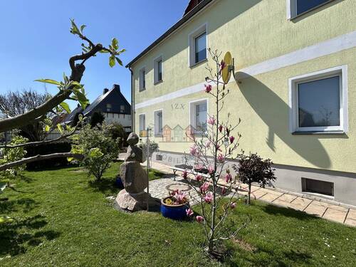 Garten vorm Haus 4 - 6 Zimmer Mehrfamilienhaus, Wohnhaus zum Kaufen in Bennewitz / Pausitz