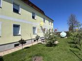 Garten vorm Haus 5 - 6 Zimmer Mehrfamilienhaus, Wohnhaus in Bennewitz / Pausitz
