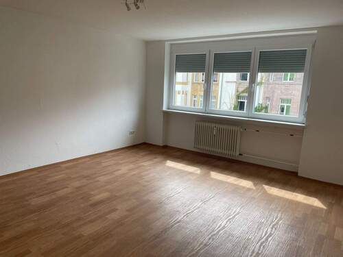 Wohnen/Schlafen - 1 Zimmer Etagenwohnung zur Miete in Nürnberg