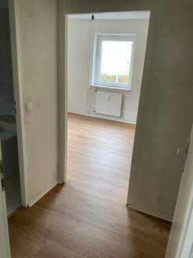 Blick vom Flur in die Küche - Etagenwohnung mit 38,00 m² in Gelnhausen zur Miete