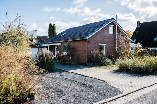 Bild 1 - Einfamilienhaus in ruhiger Lage in Achim Baden