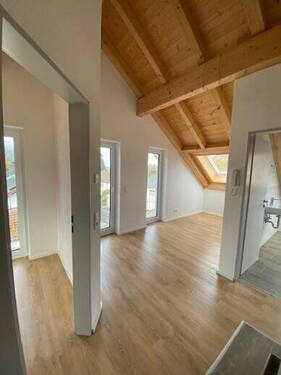 Flur DG - 4 Zimmer Reihenendhaus in Steißlingen