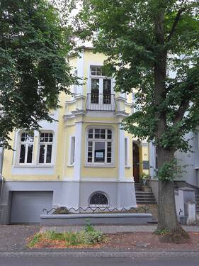 Die Frontansicht - Jugendstilhaus (Praxis und Wohnung) in Eschweiler