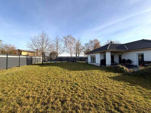 Gartengrundstück - 4 Zimmer Einfamilienhaus in Glebitzsch