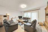 Wohnzimmer_1 - Ankommen, bleiben, wachsen - familienfreundliches Zuhause in begehrter Lage