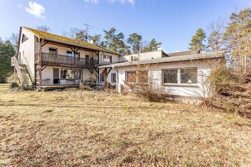 Haupthaus, Einliegerwohnung, Anbau - 