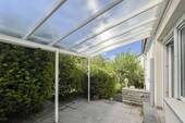 Terrasse mit Überdachung - 5 Zimmer Einfamilienhaus in Chemnitz