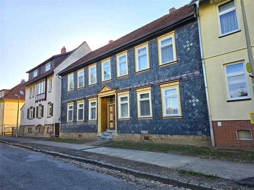 Straßenansicht - 9 Zimmer Mehrfamilienhaus, Wohnhaus in Ellrich