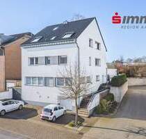 Gepflegtes 4-Familienhaus auf schönem Grundstück mit 2 Garagen - Aachen Verlautenheide