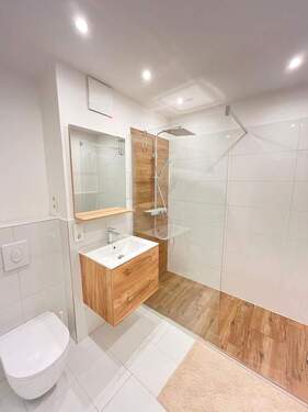 Bad - 2 Zimmer Etagenwohnung zum Kaufen in Berlin