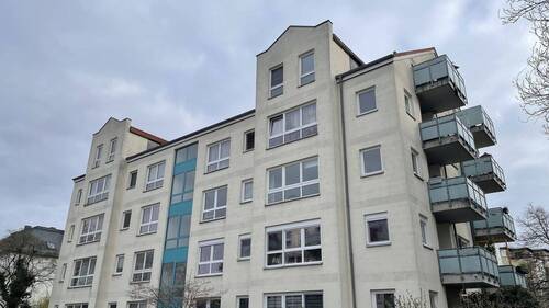 Frontalansicht - Etagenwohnung mit 51,80 m&sup2; in Dresden zum Kaufen