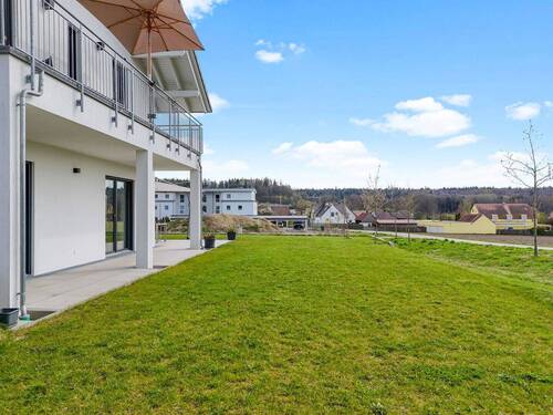 Großer Garten in Westausrichtung - 6 Zimmer Einfamilienhaus in Oberhausen / Unterhausen