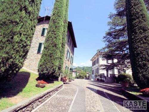 Aussenansicht - 6 Zimmer Mehrfamilienhaus, Wohnhaus zum Kaufen in Bagni di Lucca