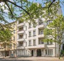 Altbauwohnung mit 4 Zimmern und Terrasse - Berlin Charlottenburg