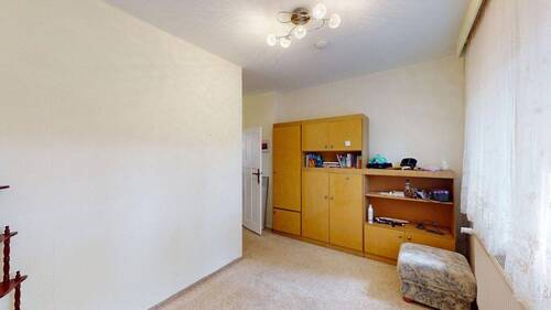 Schlafzimmer 2 - EG - hinten - 