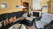 EG- Wohnzimmer mit Kamin - 