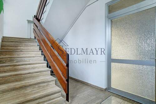 Ansicht EG Eingangsbereich - Halle in Andechs-Erling zur Miete