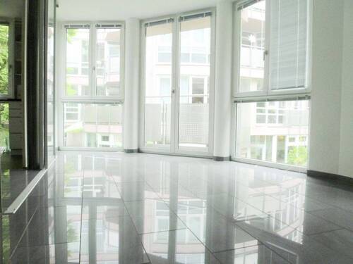 1. OG - Büro mit 100,00 m&sup2; in München zur Miete