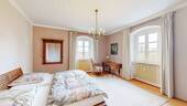 Schlafzimmer 2 OG - 