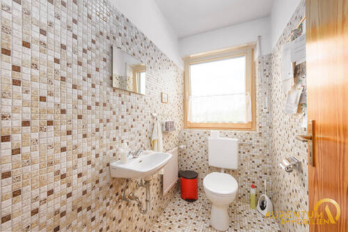 Gäste WC OG - 