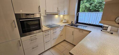 Küche - Doppelhaushälfte saniert mit Garten und Garage