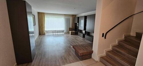 Wohnzimmer - 6 Zimmer Doppelhaushälfte in Hamburg