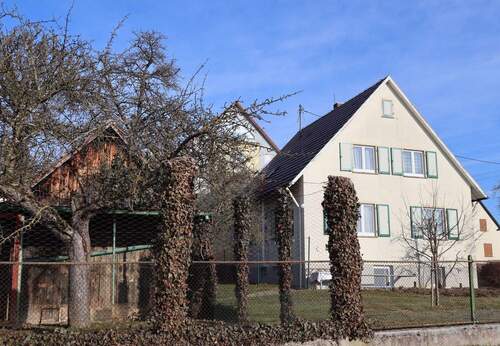 599 - Außenansicht Haus Kusterdingen - 5 Zimmer Mehrfamilienhaus, Wohnhaus zum Kaufen in Kusterdingen