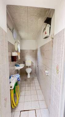 Außentoilette (Hof) - 