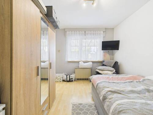 Schlafzimmer EG - 