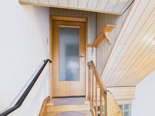 Wohnungszugang OG - 