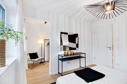 Elternschlafzimmer + Ankleide - Nachhaltigkeit trifft auf Wohnkomfort! Erdgeschosswohnung mit Garten, KFW 40 NH Standard