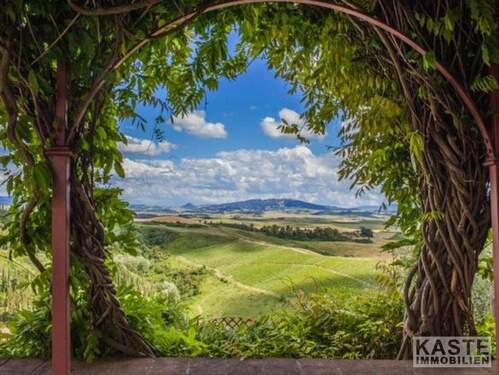 Aussicht - 6 Zimmer Mehrfamilienhaus, Wohnhaus zum Kaufen in Montelopio