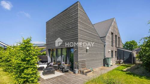 Außenansicht 1 - Einzigartige Architektur, moderne Technik & viel Platz 
