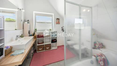 DG Badezimmer 1 - 