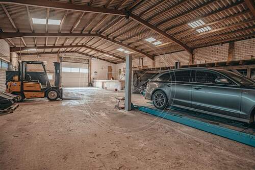 Halle zur gewerblichen Nutzung - 