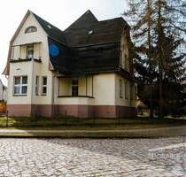 Zweifamilienhaus auf großem geteilten Grundstück, viel Potenzial! - Hohen Neuendorf Borgsdorf