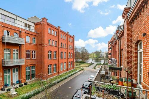 Balkonaussicht mit Blick auf die Spree - 