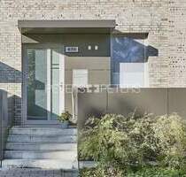 + Großzügige 2-Zimmer-Wohnung mit eigenem Eingang und Terrasse + - Hamburg Jenfeld