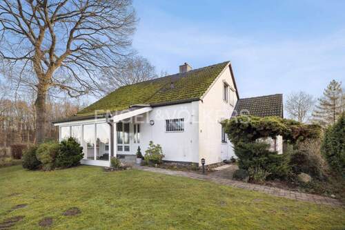 Rückansicht - 4 Zimmer Einfamilienhaus in Hoisdorf