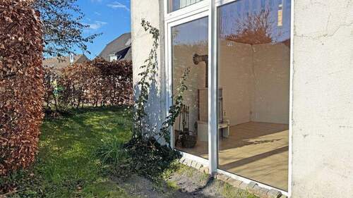 Terrasse - 2 Zimmer Einfamilienhaus zum Kaufen in Wesel