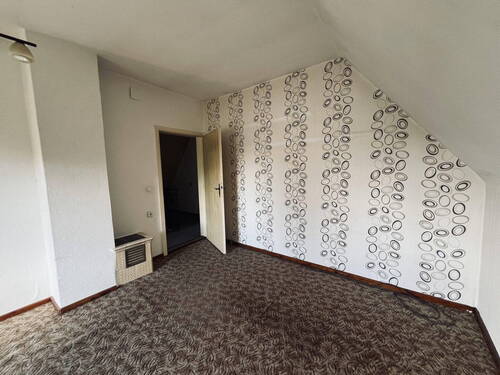 Zimmer OG mit Warmluftschacht - 