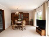 Bild 4 Wohnzimmer Essbereich - Reihenendhaus mit 120,00 m&sup2; in Cottbus zum Kaufen