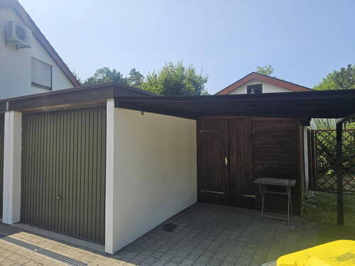 Garage und Schuppen - 3 Zimmer Etagenwohnung in Reutlingen