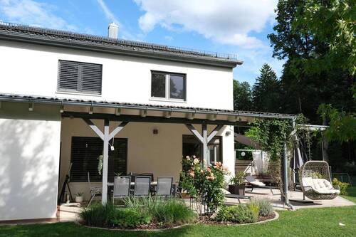 Terrasse, Beet, Sonnenschaukel - 