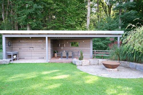 Gartenlaube, Feuerplatz - 