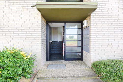 Herzlich Willkommen - 4 Zimmer Etagenwohnung in Oststeinbek